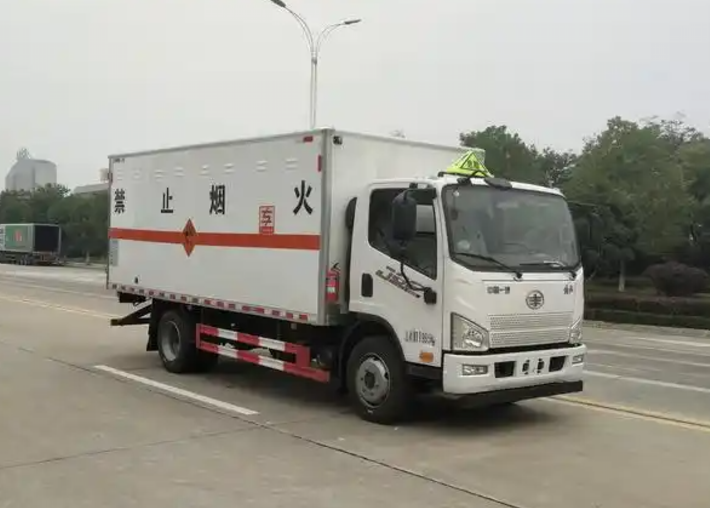 旅顺口爆破器材运输车可以上高速吗？
