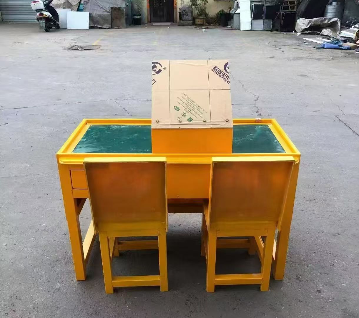 旅顺口防静电导通桌井下煤矿火工品发放桌：危险品流转的安全守护者